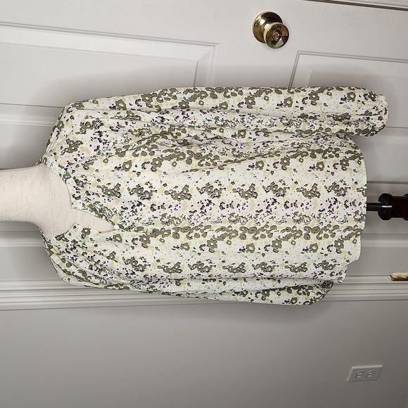 ANN Taylor Factory Green White Print Popover Top Size S - Picture 3 of 11
